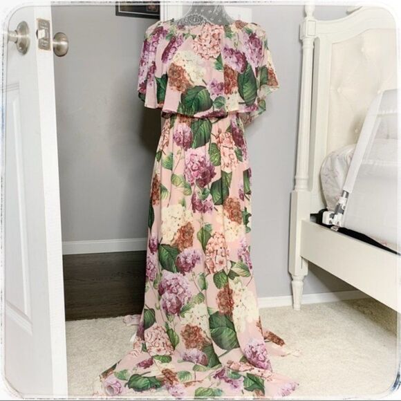 Show me your mumu maxi dress - Picture 1 of 7